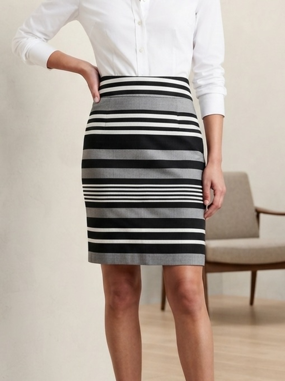 Banana Republic Striped Pencil Skirt Minimalist Corporate Core 4P Cotton Stretch